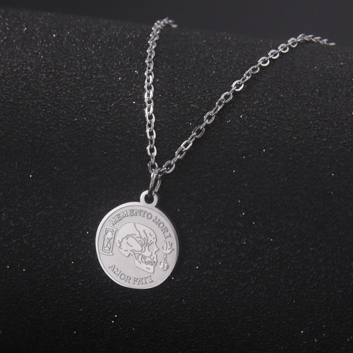 Collana teschio titanio rotonda
