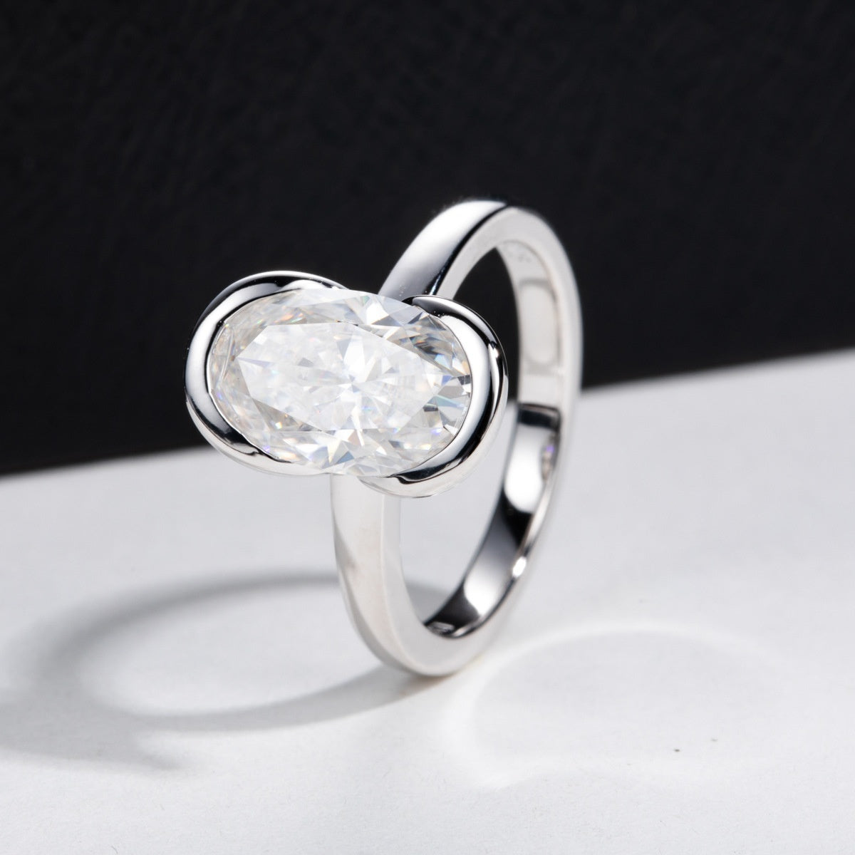 Anello argento moissanite ovale da donna