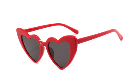 Occhiali da sole a cuore