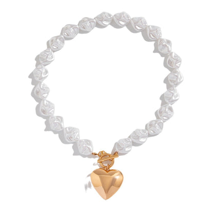 Collana stile francese con fibbia