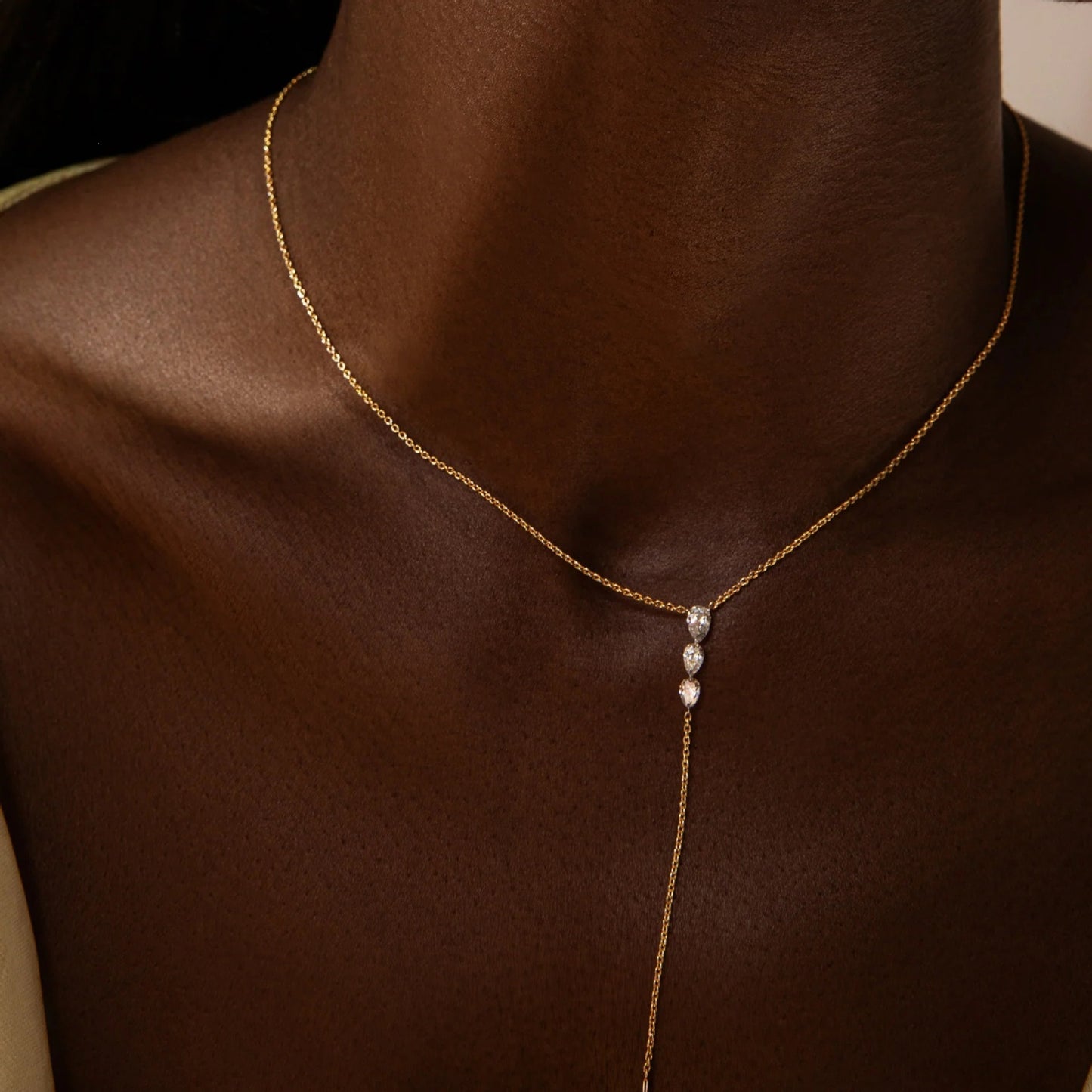 Collana goccia d'acqua con strass