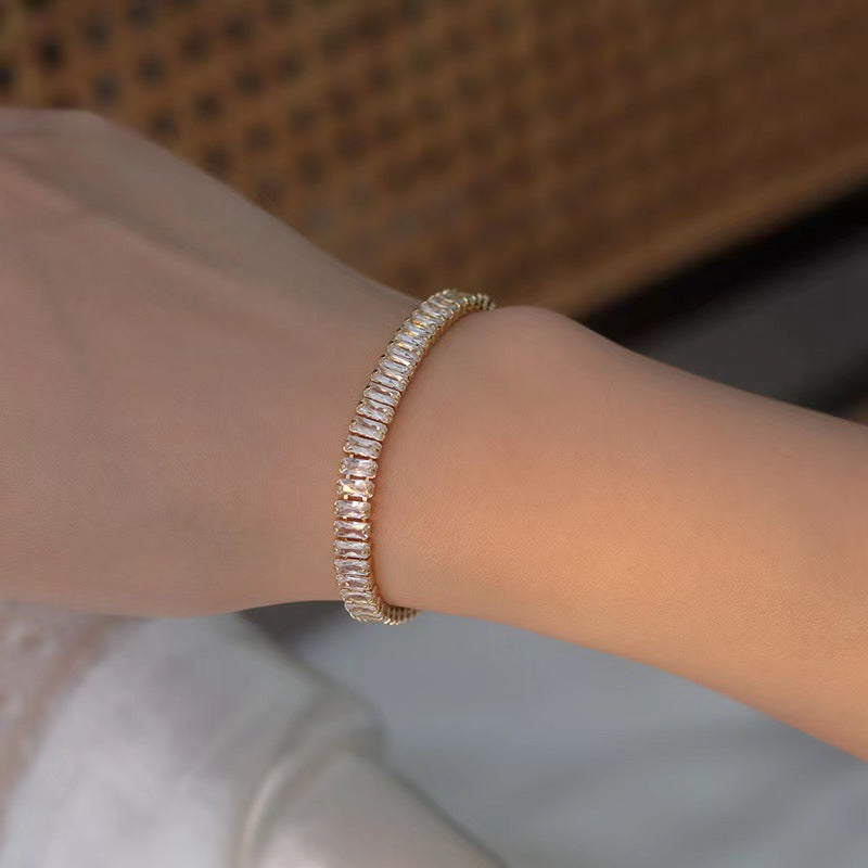 Bracciale con perle barocche cristallo e zircone