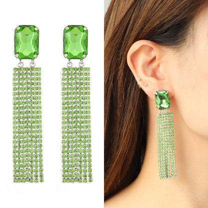Orecchini geometrici con nappe