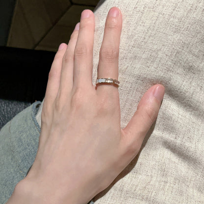Anello unico da donna
