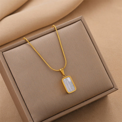Collana pendente conchiglia bicolore