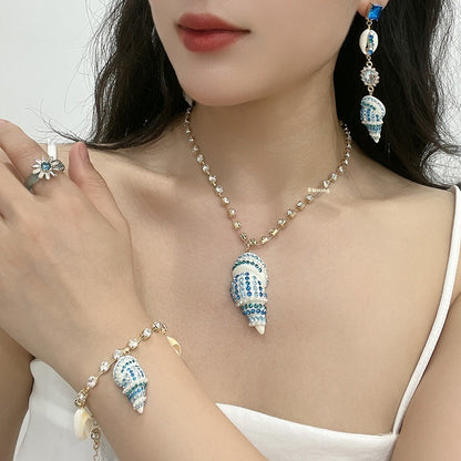 Collana conchiglia resina