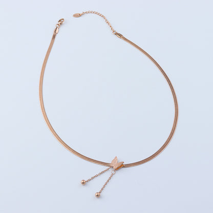 Collana satinata farfalla