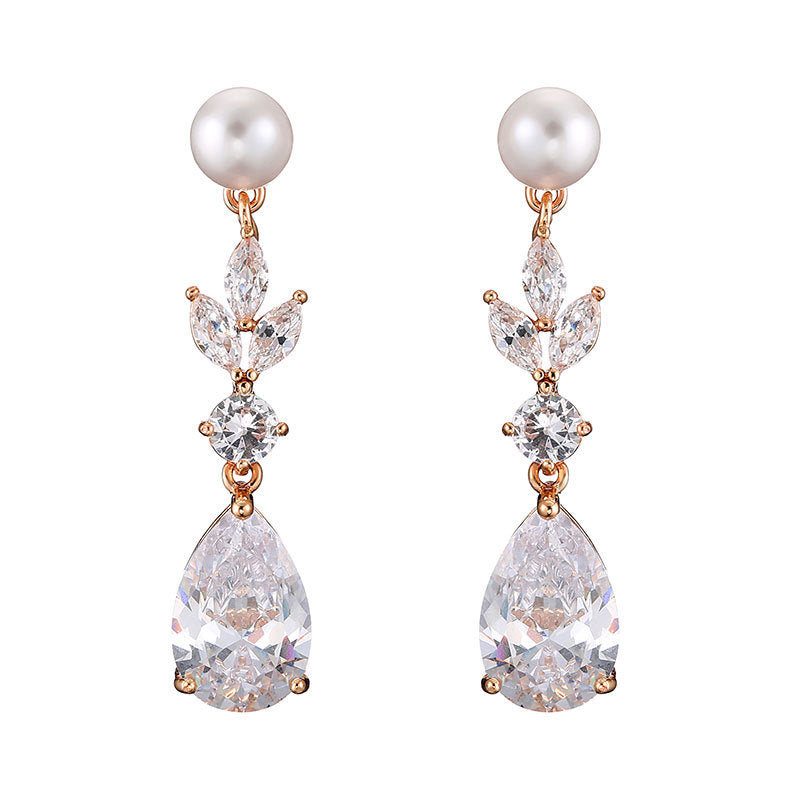 Orecchini goccia con foglie zircone
