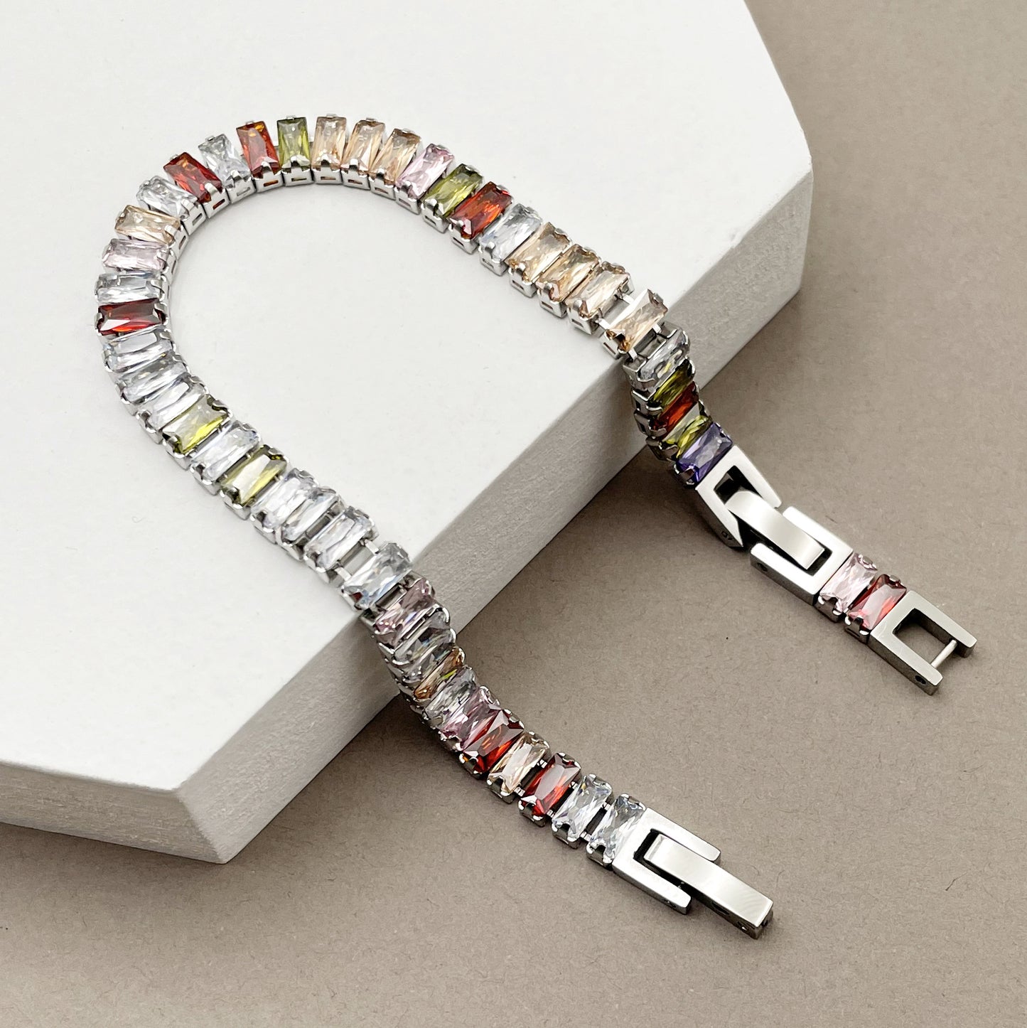 Bracciale acciaio zirconi colorati geometrico