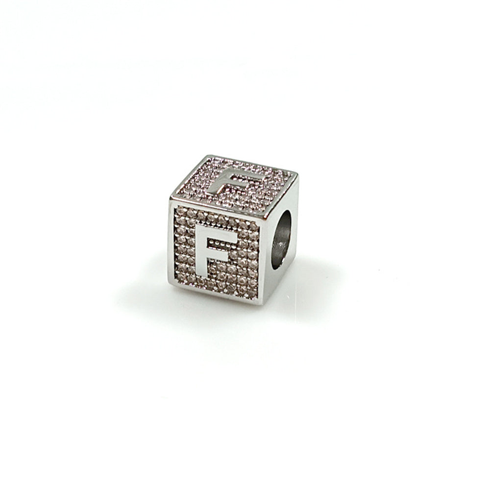 Ciondolo lettera stereo