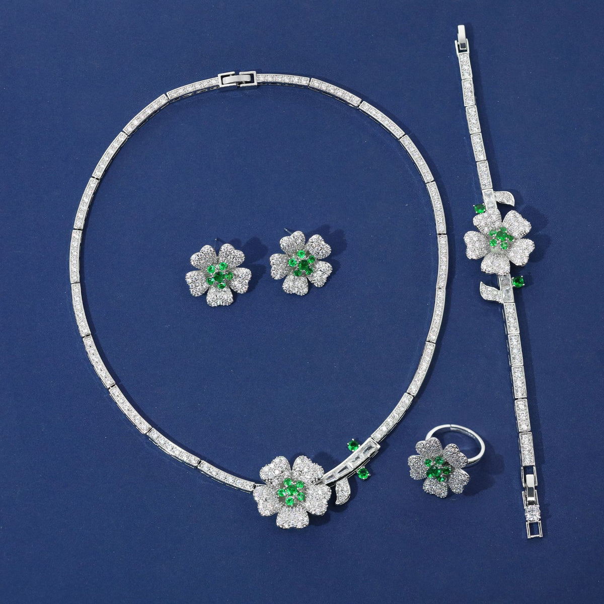 Collana fiore con zirconi