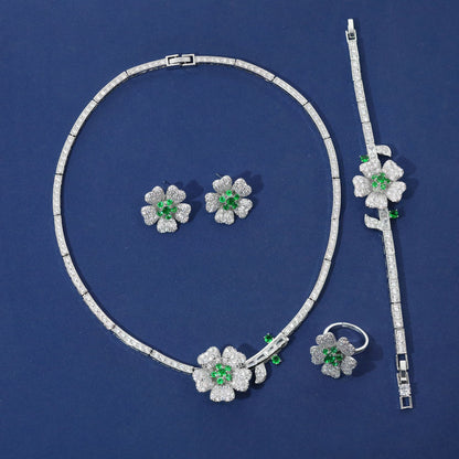 Collana fiore con zirconi