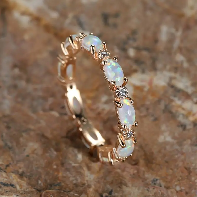 Anello infinito opale