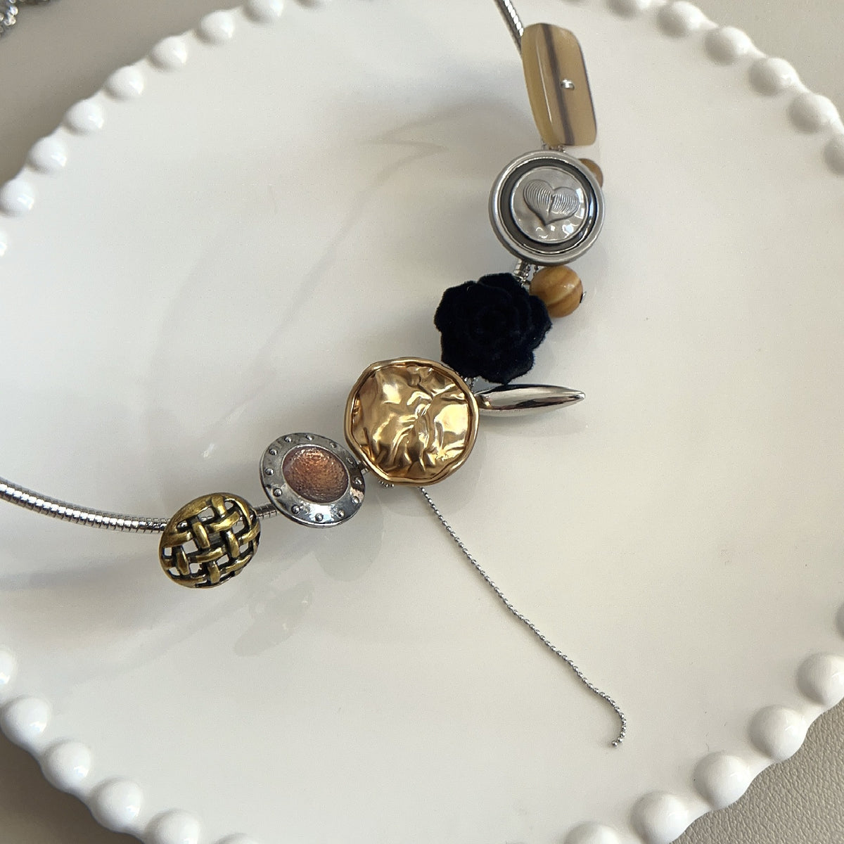 Collana intrecciata cuore vintage