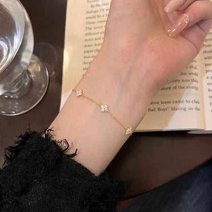 Bracciale quadrifoglio con zirconi