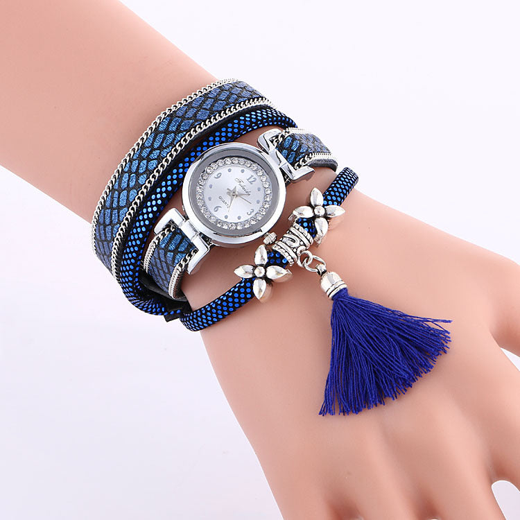 Orologio da donna con fiore e nappa