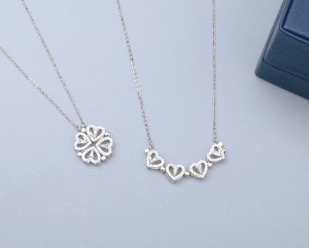 Collana Quadrifoglio magnetica