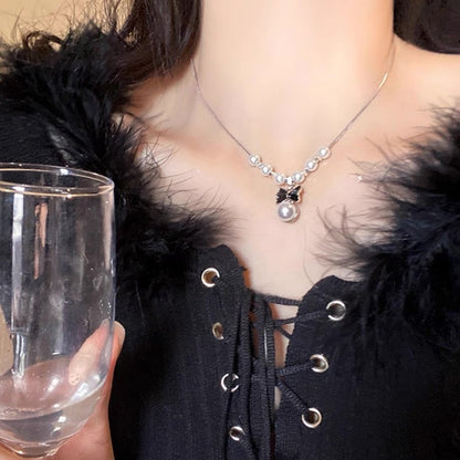 Collana corta di design