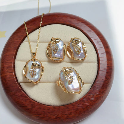 Set collana, anelli e orecchini