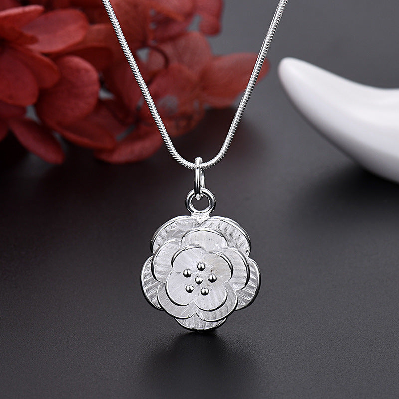 Collana pendente fiore
