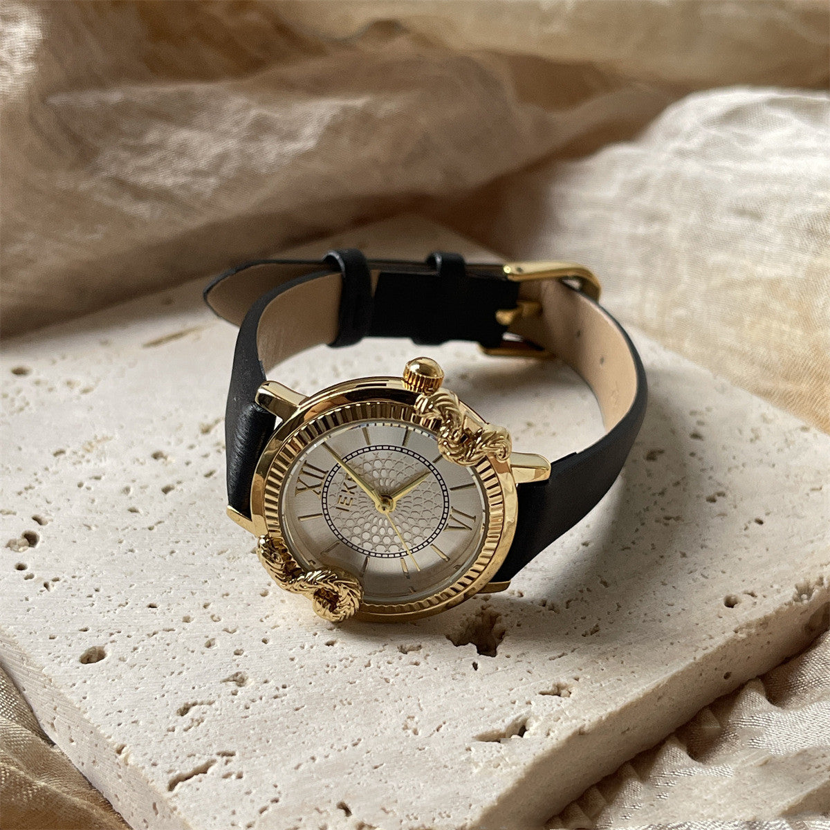 Orologio da donna con disegno romano