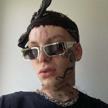 Occhiali rettangolari punk retrò