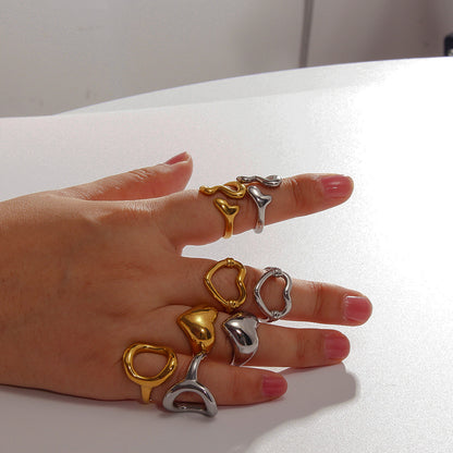 Anello cuore titanio aperto