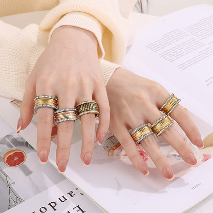 Anello Lettera Romana Strass