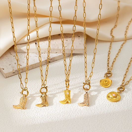 Collana Pentagramma Dorato con Zirconi