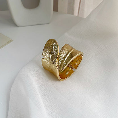 Bracciale forma piuma