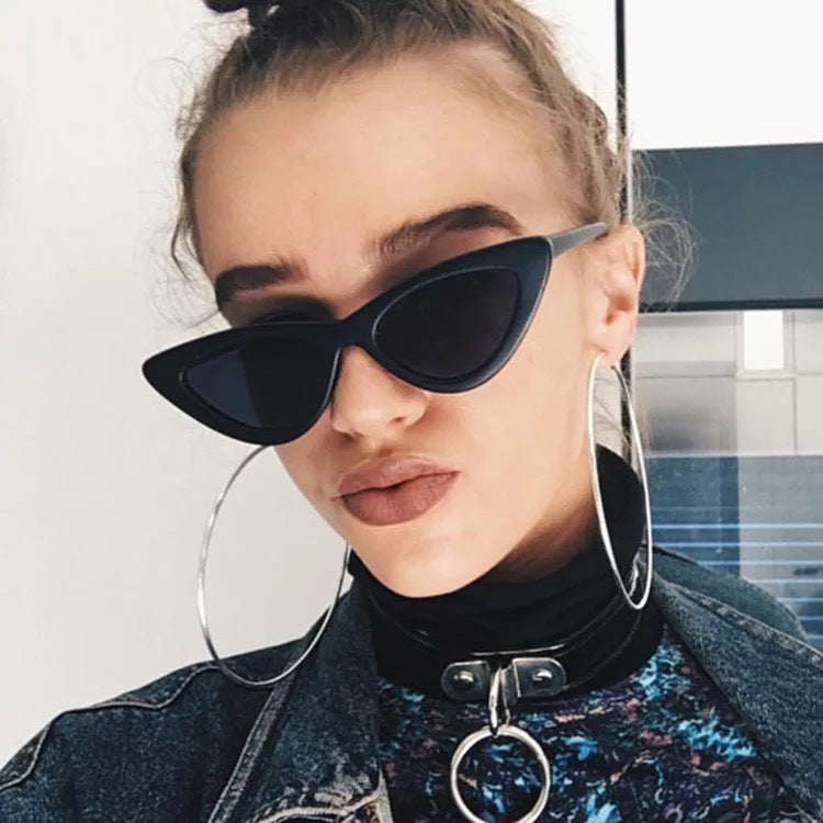 Occhiali da sole cat-eye triangolo retrò