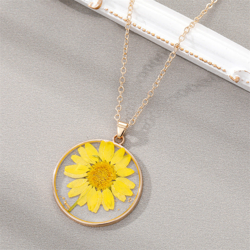 Collana fiori secchi in resina