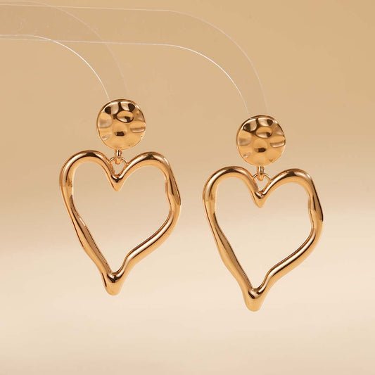 Orecchini a cuore cavo