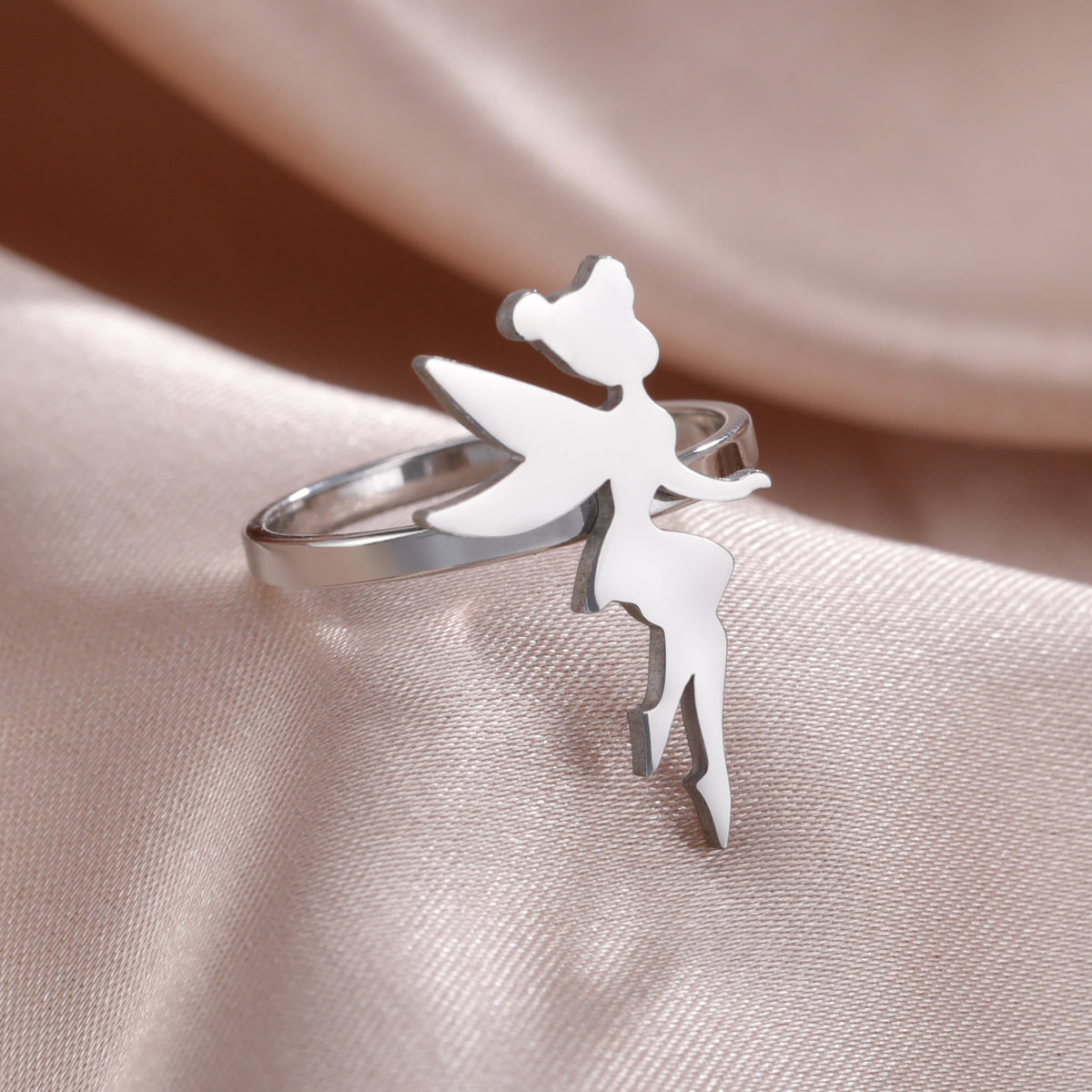 Anello con ali
