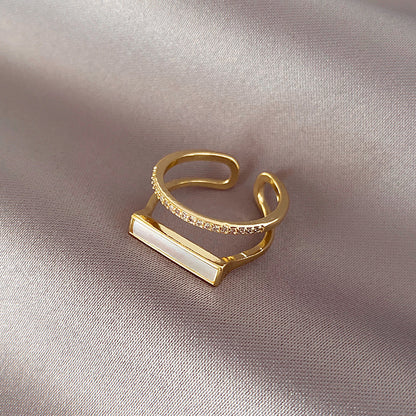 Anello geometrico aperto da donna