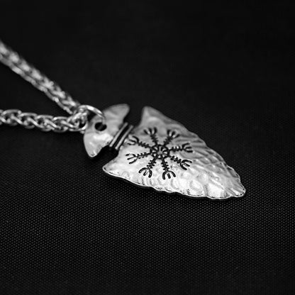 Collana con pendente runa