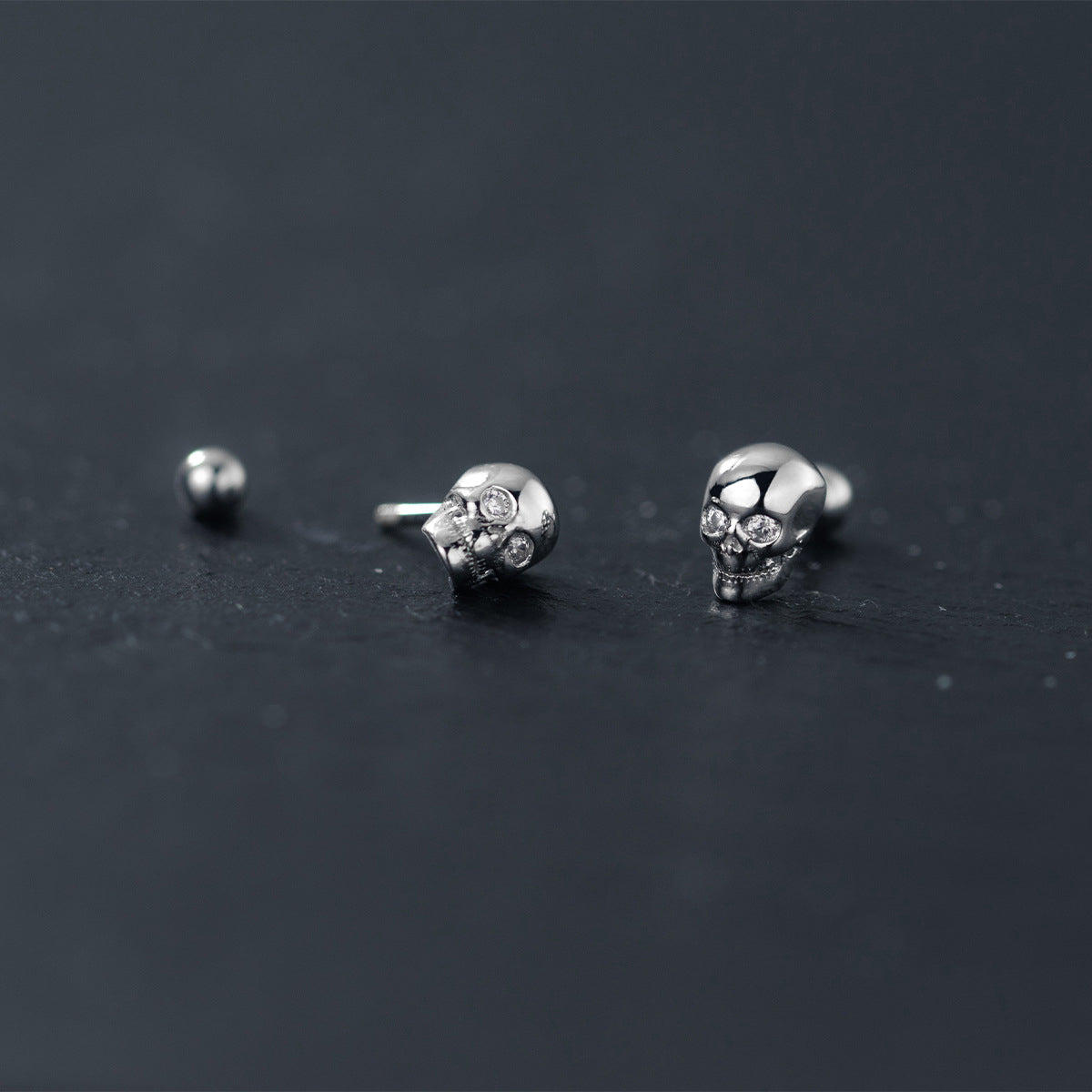 Orecchini teschio argento