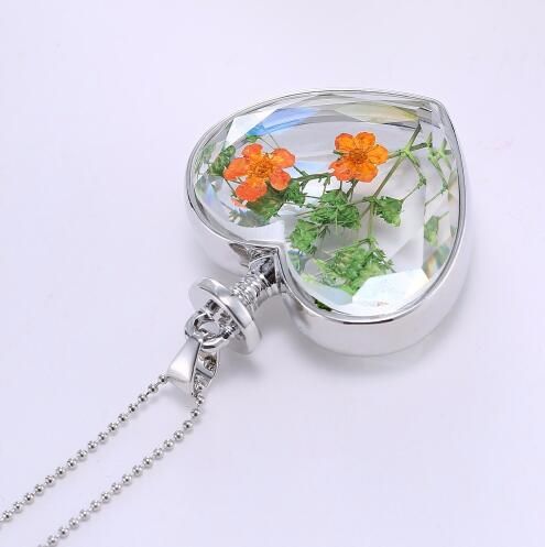 Collana pendente in vetro