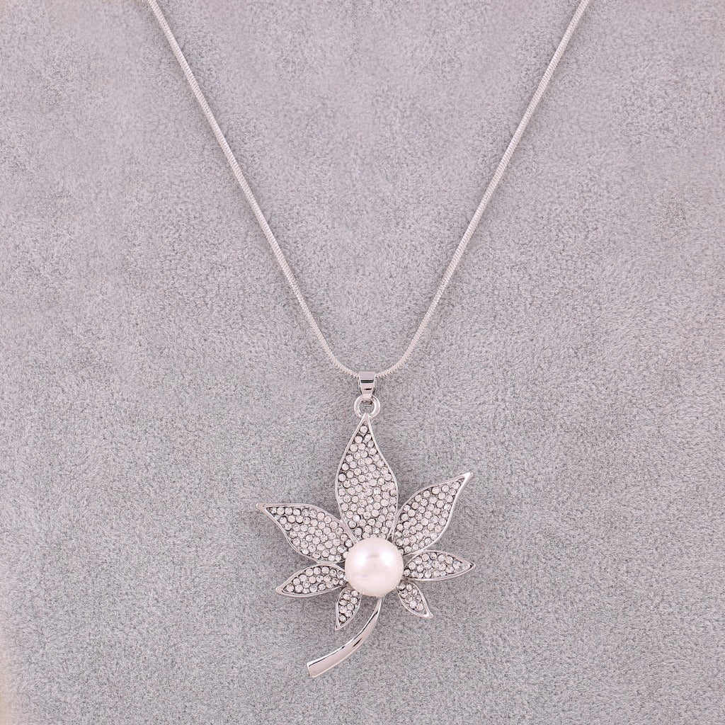 Collana foglie diamanti