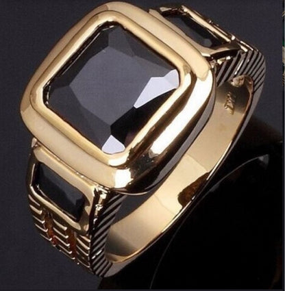 Anello zirconi placcato oro da uomo