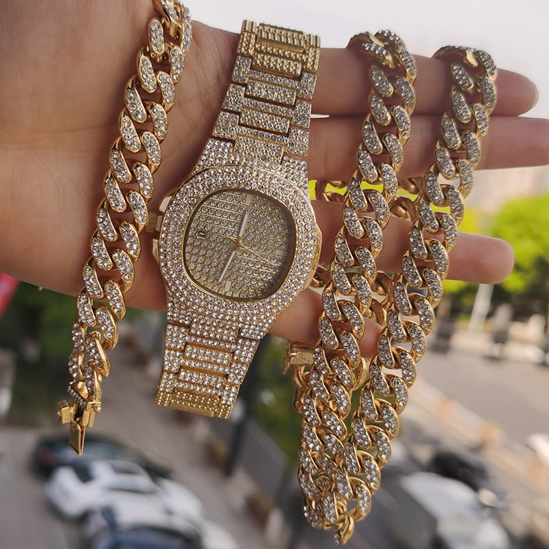 Set collana, bracciale e orologio