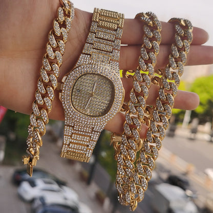 Set collana, bracciale e orologio