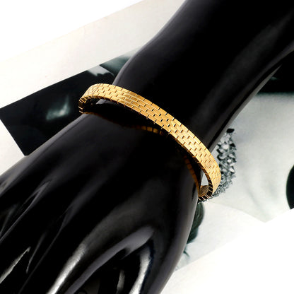 Bracciale con design cinturino