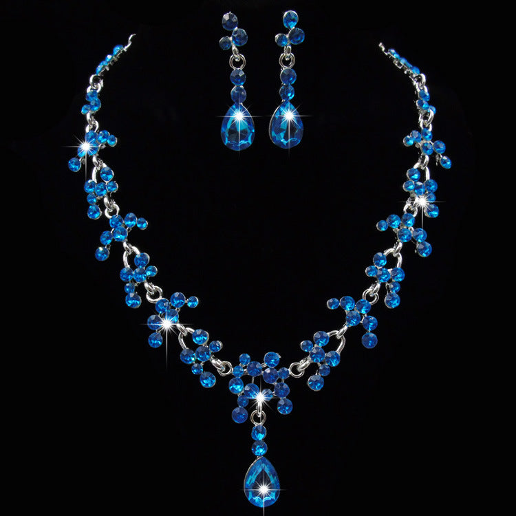 Set orecchini e collana fiori