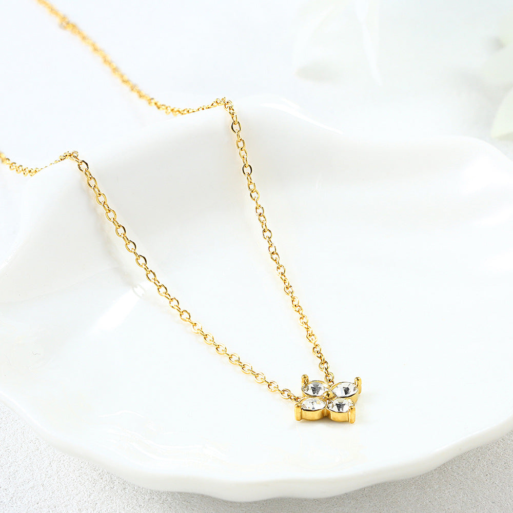 Set collana, braccialetto, orecchini gipsofila