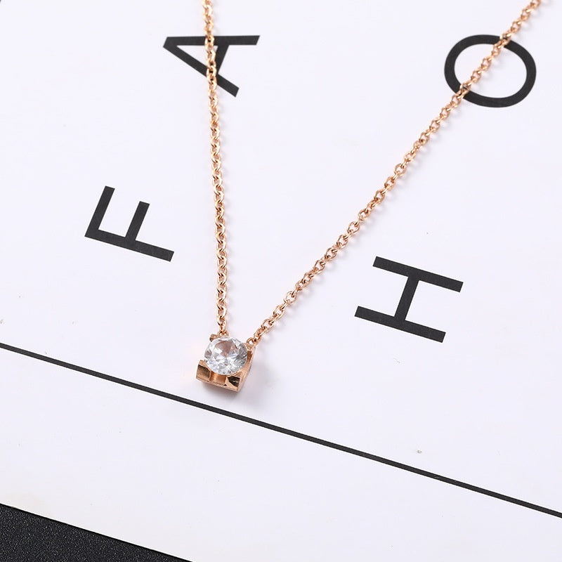 Collana solitario diamante