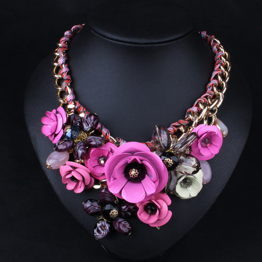Collana corta fiore viola