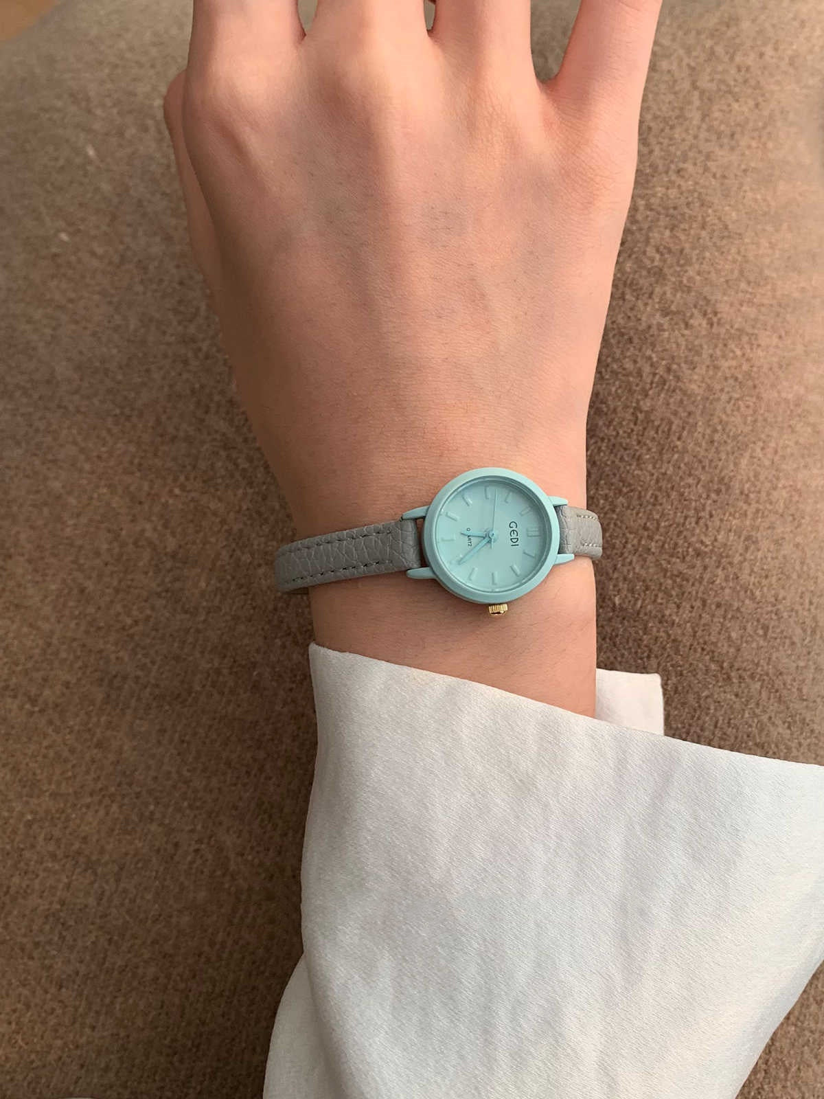 Orologio donna quadrante piccolo rotondo