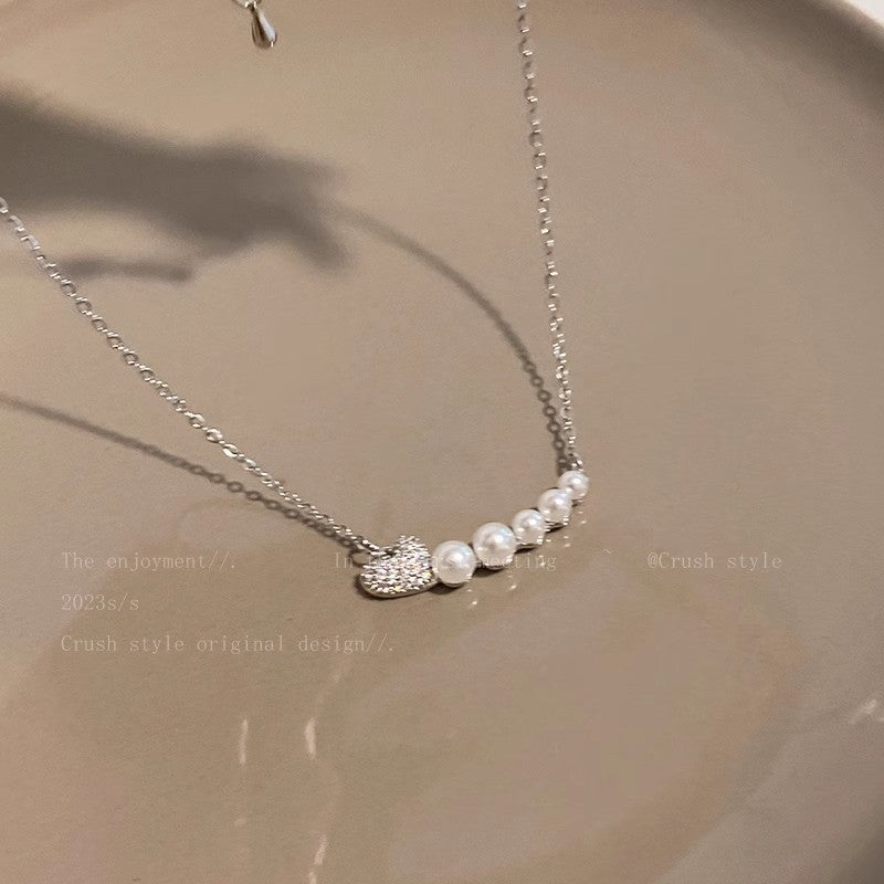 Collana di perle minimal