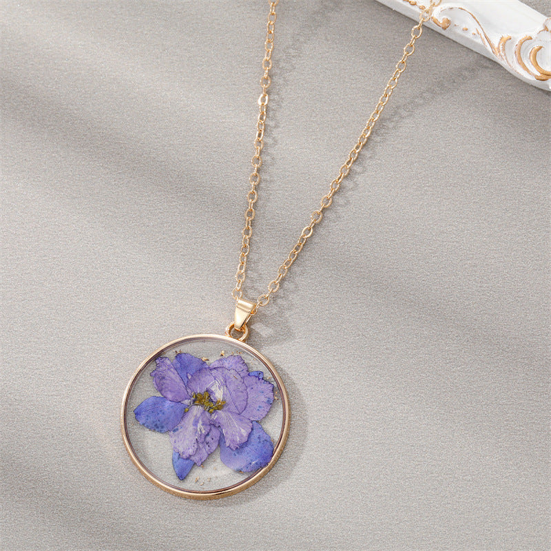 Collana fiori secchi in resina